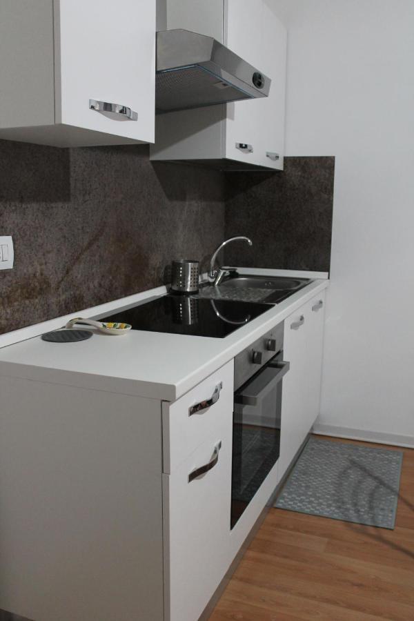Charming Apartment Tilli With Parking 佩鲁贾 外观 照片