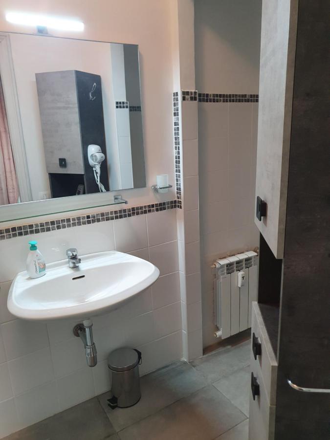 Charming Apartment Tilli With Parking 佩鲁贾 外观 照片